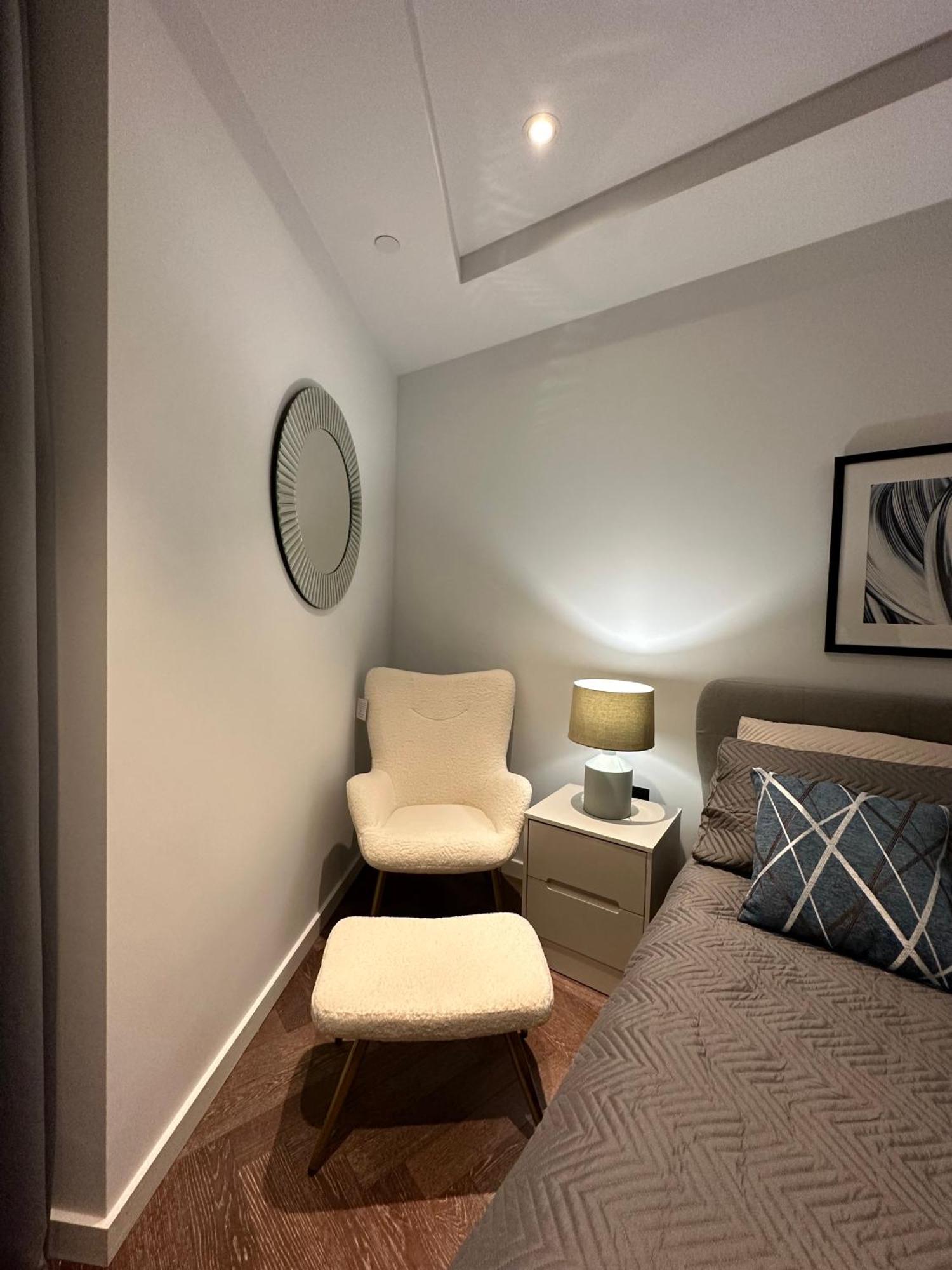 Battersea Power Station Apartment London Exterior photo
