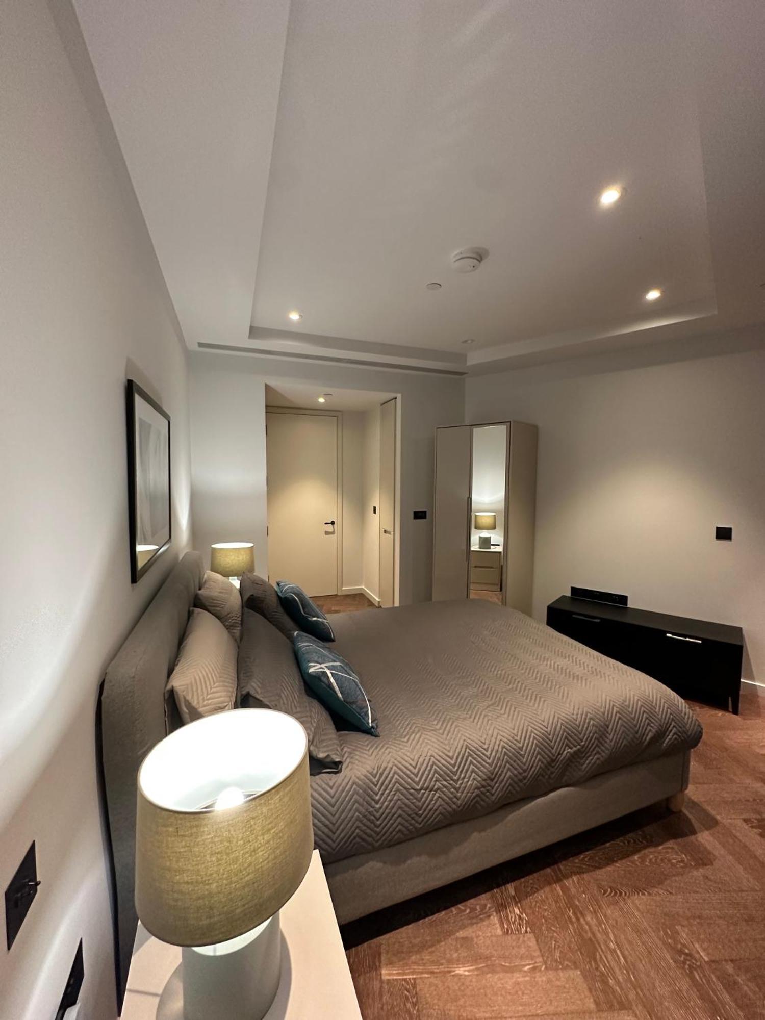 Battersea Power Station Apartment London Exterior photo