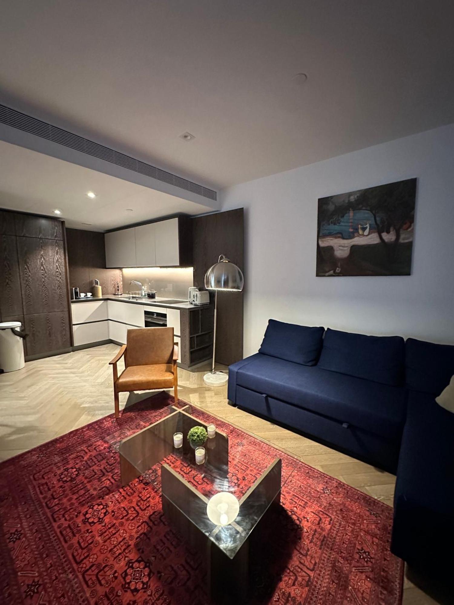 Battersea Power Station Apartment London Exterior photo